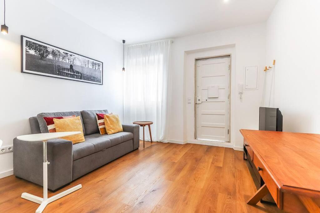Vita Portucale ! Bright Campo Ourique W/ Terrace Lissabon Exterior foto
