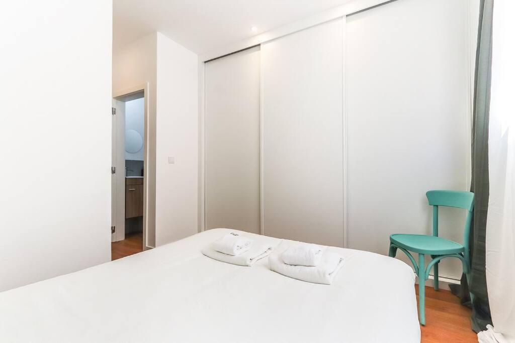 Vita Portucale ! Bright Campo Ourique W/ Terrace Lissabon Exterior foto